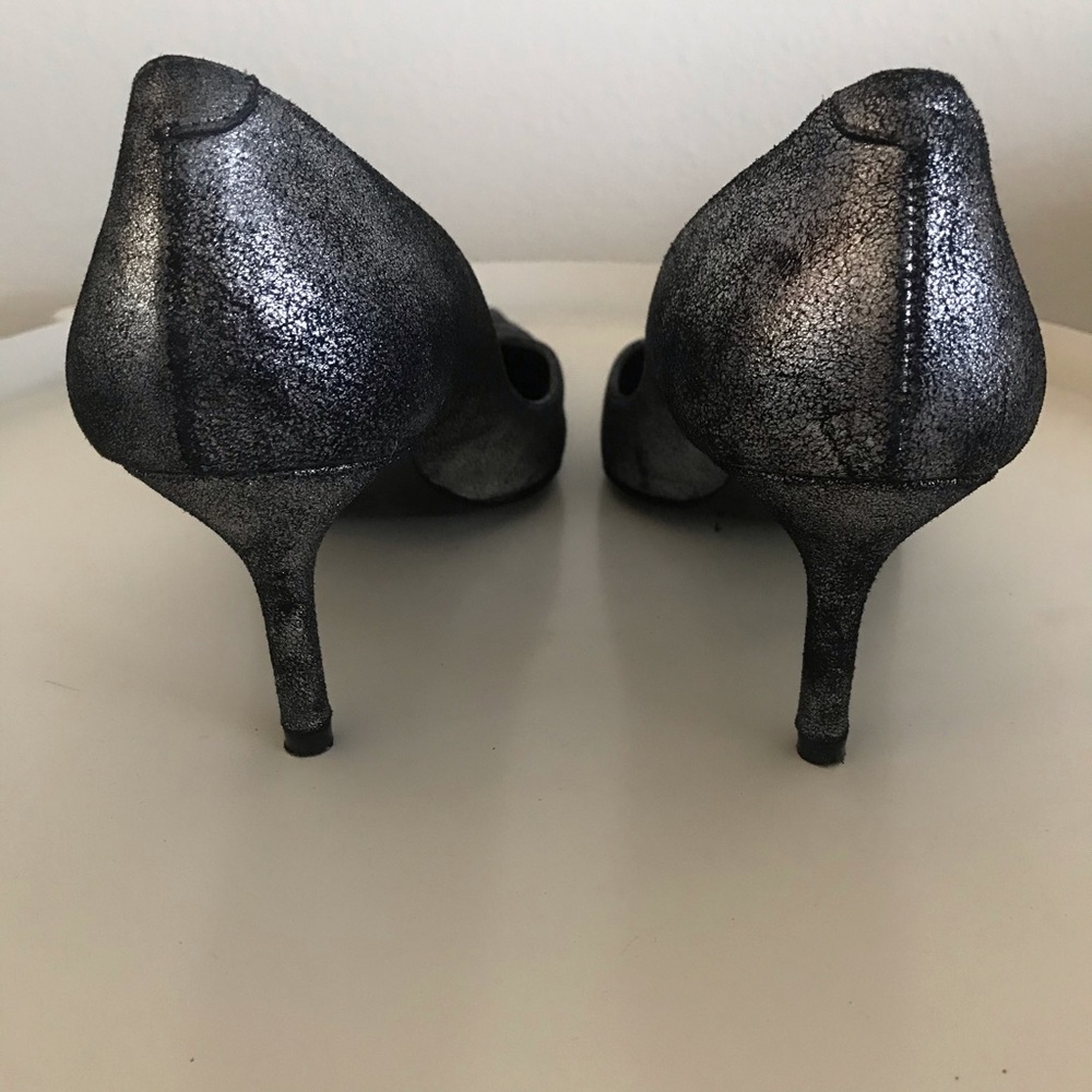 Heels - Picture 4 of 5